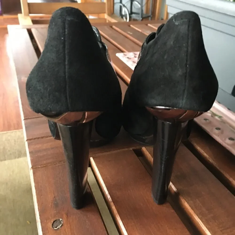 BCBG Koala platform heels. Size 9.5